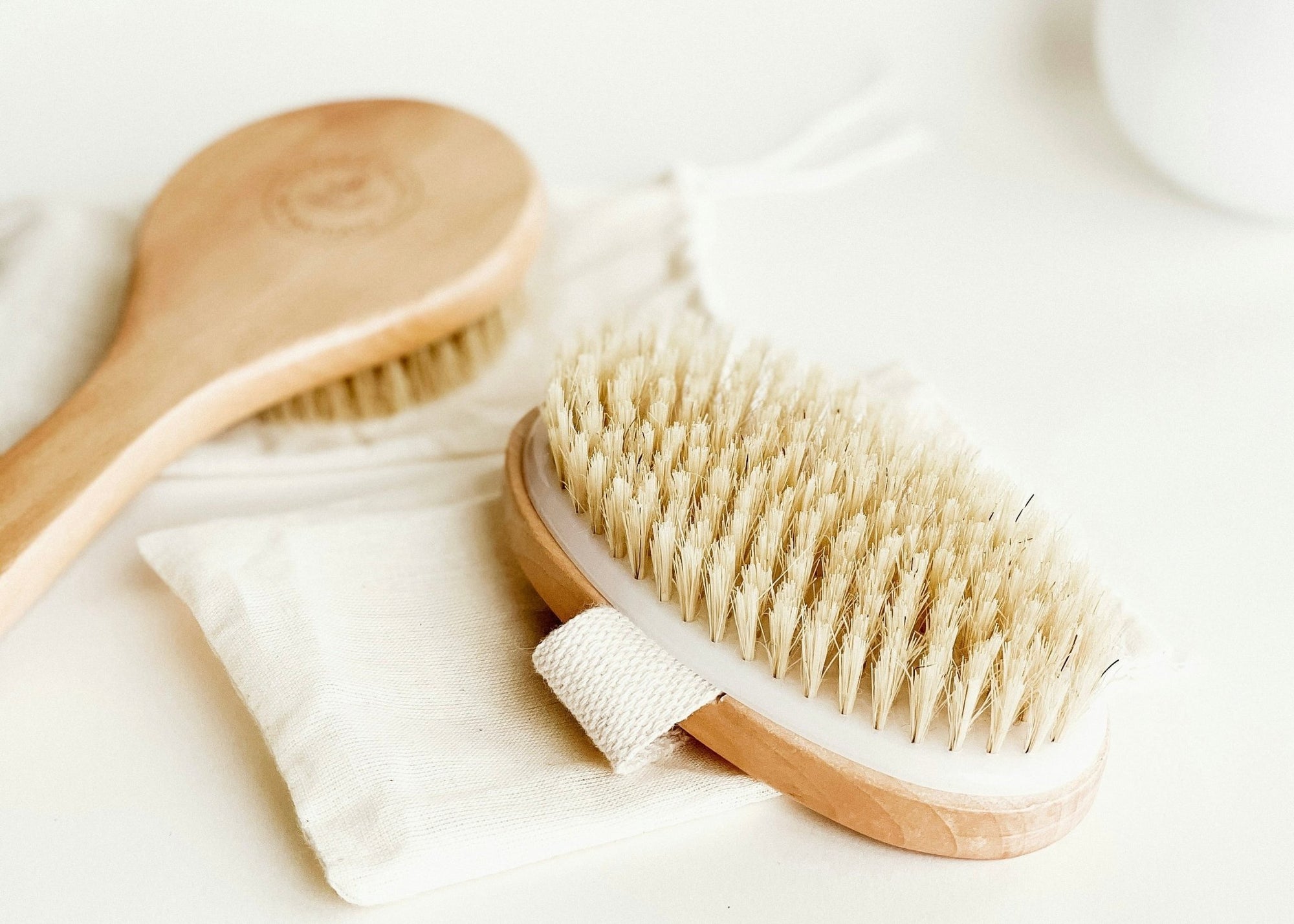 Dry Brushing for Skin: Benefits of Exfoliation and Increased Circulation - Amala