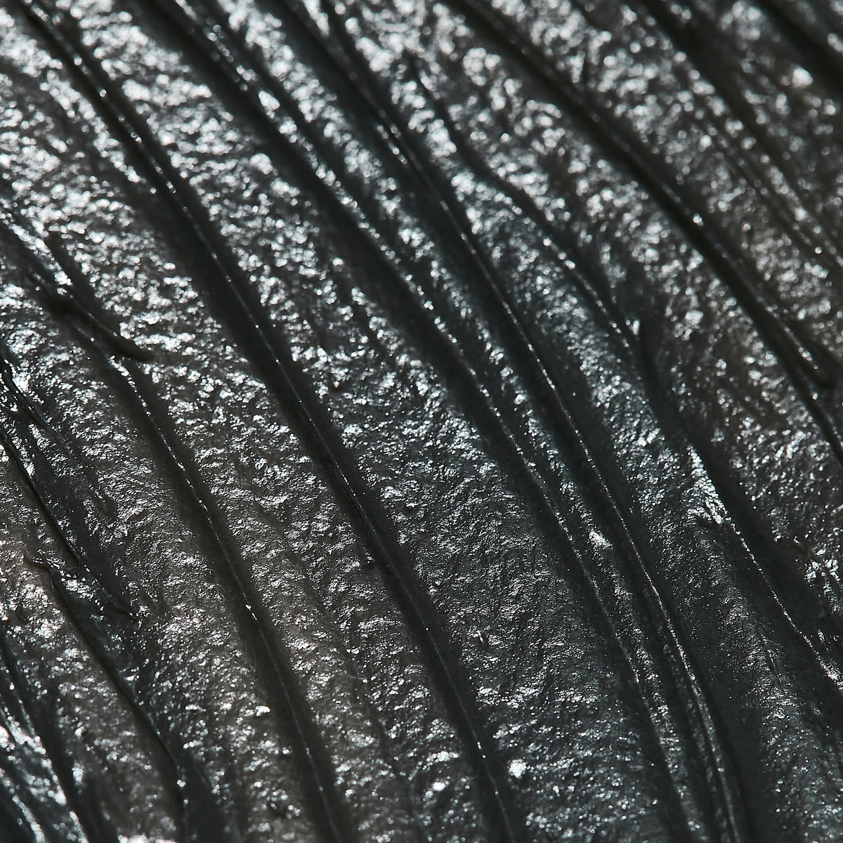 Deep Cleansing Charcoal Clay Mask Detail
